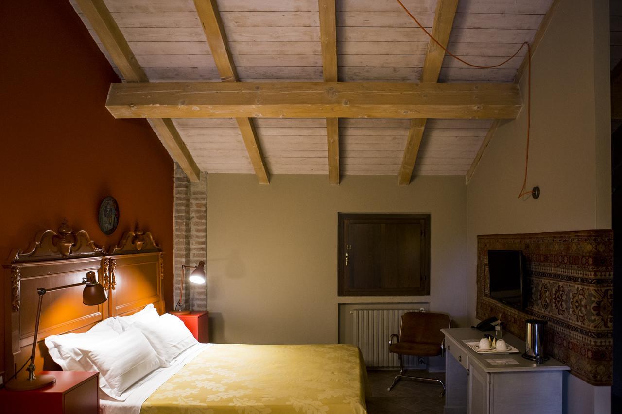 Relais Cascina Scottina Cadeo Exterior foto