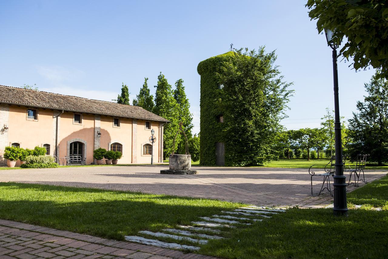 Relais Cascina Scottina Cadeo Exterior foto